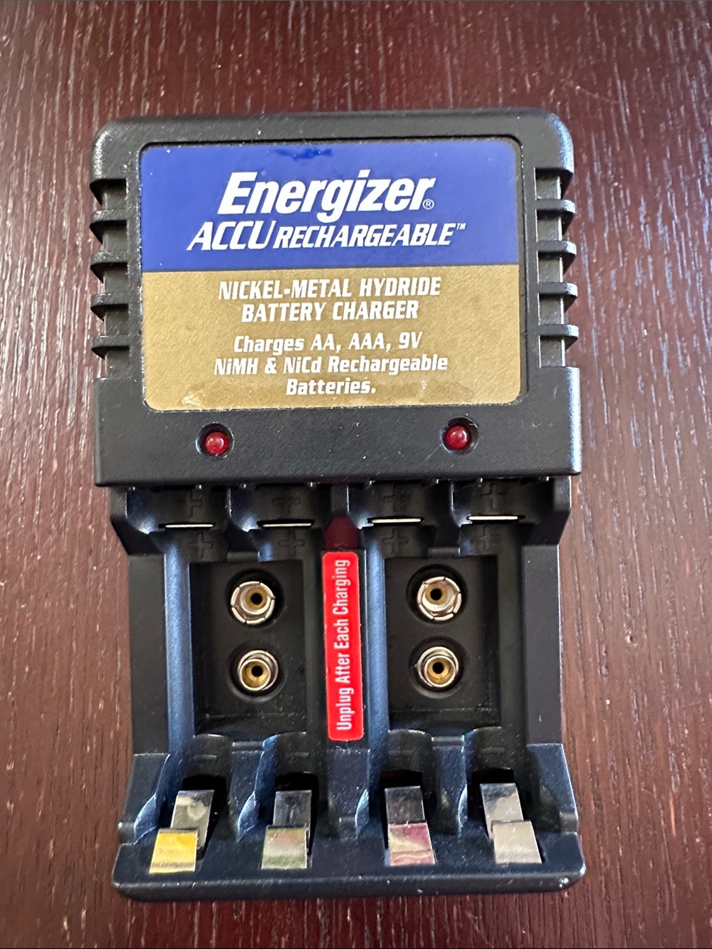 Energizer NiMH and NiCD battery recharger